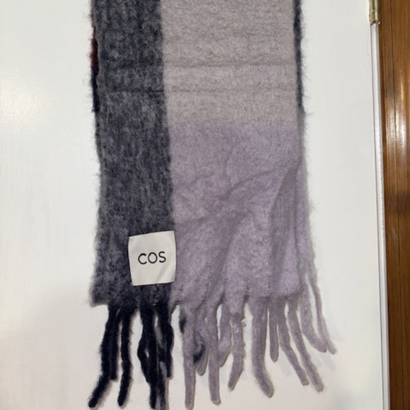 COS Mohair Scarf - Picture 1 of 4